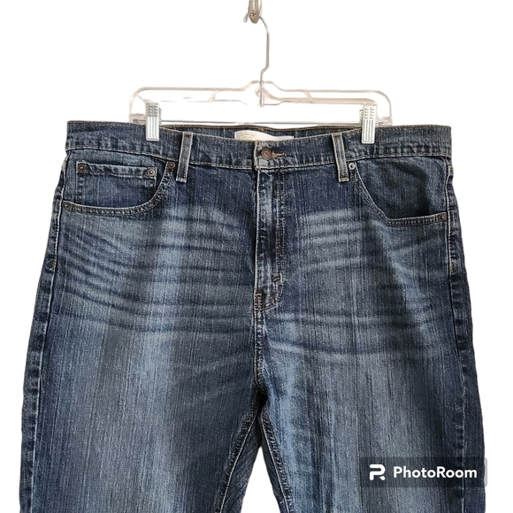 Levi Strauss Jeans - Picture 3 of 8